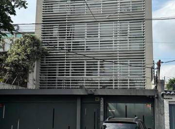 Edificio · 480m² · 7 Cocheras · Oportunidad - Edificio de 4 Niveles con Potencial Comercial