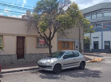 Casa de 3 ambientes, San Luis · Casa Céntrica en Venta. Apta Crédito Hipotecario. Ayacucho Casi Mitre, Ciudad de San Luis.