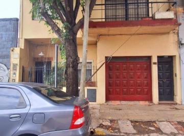 Casa · 280m² · 6 Ambientes · 1 Cochera · Venta Vivienda Multifamiliar con Galpon Villa Lynch