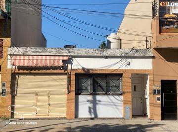 Local comercial · 42m² · Local Comercial con Depósito Patio y Terraza