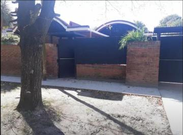 Casa · 200m² · 8 Ambientes · 2 Cocheras · Casa - Manuel B Gonnet