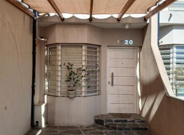 Casa · 75m² · 3 Ambientes · En Venta en Caseros Hermoso Duplex de 3 Ambientes 2 Baños Cochera Patio F: 10301