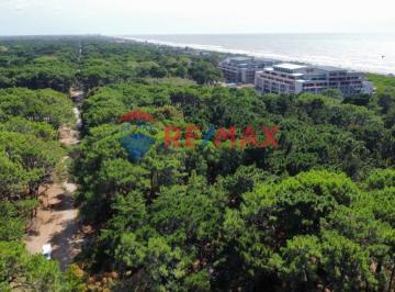 Terreno · 711m² · Venta Lote en Costa del Este a Pasos del Mar