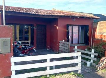 Casa · 60m² · 3 Ambientes · Casa Venta - 2 Dorm. 1 Baño - 60 m² - Galpón 90 m² - 300 m² Totales - Necochea