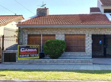 Casa · 189m² · 5 Ambientes · Casa - Banfield Oeste