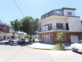 Local comercial · 240m² · 1 Ambiente · Amplia Local en Esquina con Deposito