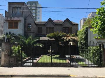 general-san-martin-villa-ballester-alquiler-chalet-5-o-mas-ambientes · Chalet de 5 Ambientes con Parque y Cochera Pasante