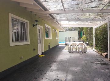 Casa · 144m² · 4 Ambientes · Venta de Casa con Departamentos en Valeria del Mar