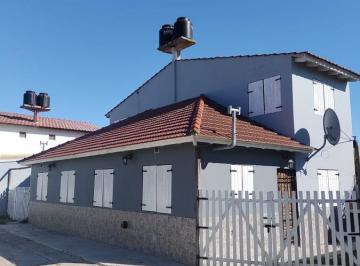 Departamento · 50m² · 6 Ambientes · Dúplex en Venta - 4 Dorm. 4 Baños - 50 m² - Mar del Tuyu