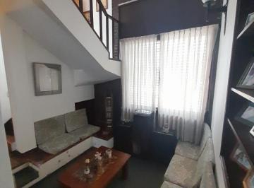 PH · 75m² · 3 Ambientes · Venta PH Tipo Casa con Entrada Independiente 3 Amb Más Escritorio