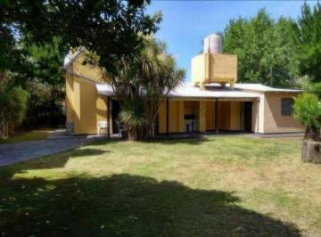 Casa · 130m² · 5 Ambientes · Casa Venta - 4 Dorm. 1 Baño - Jardín con Parrilla 360 m² - Miramar