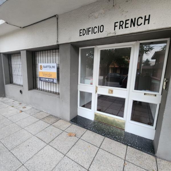 Departamento 4 amb en Venta! Retasado! French 3700, pb. Apto Crédito