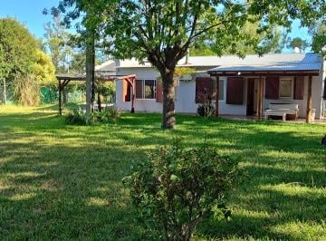 Casa de 6 ambientes, Gualeguaychú · Casa Quinta en Zona de Regimiento, Urquiza Al Oeste, Gualeguaychú.