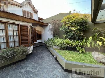Oficina comercial · 350m² · 5 Ambientes · 2 Cocheras · Casa - Moron Norte