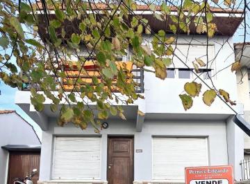 Departamento · 126m² · 4 Dormitorios · PH en Venta. Dos Unidades de 3 Ambientes en Block