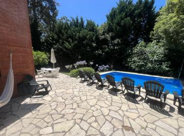 Casa · 350m² · 3 Dormitorios · Chalet en Venta en Bosque Peralta Ramos