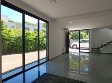 Casa · 180m² · 5 Ambientes · Casa en Venta a Estrenar de 2 Dorm. en Housing Barrio La Carolina
