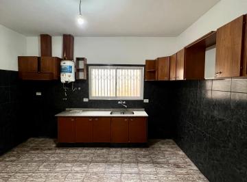 Casa de 4 ambientes, Río Cuarto · Se Vende Propiedad de 3 Drs en Bimaco a Media Cuadra de Quenon!