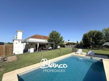 Casa · 200m² · 4 Ambientes · 2 Cocheras · Casa en Alquiler en Pilara, Pilar, G. B. a. Zona Norte