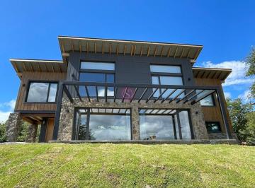 Casa · 196m² · 5 Ambientes · Casa en Venta en Estancia Los Ñires, San Martin de Los Andes