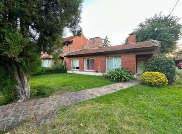 Casa · 124m² · 4 Ambientes · 1 Cochera · Casa en Venta en Champagnat, Pilar, G. B. a. Zona Norte