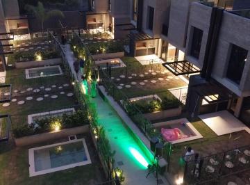 Casa · 104m² · 4 Ambientes · Fisherton Venta Casa Tres Dorm. con Pileta y Parrillero Wilde y Tucuman Estrenar