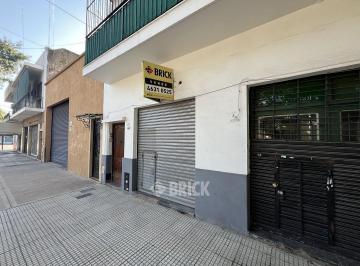 Local comercial · 18m² · Local a La Calle en San Pedro y Av Juan B. de La Salle - Impecable Cortina Metalica Doble Altura