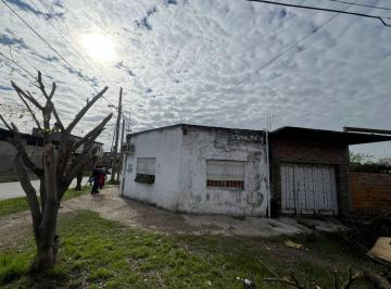 MRZ-MRZ-5_2 · Casa 2 Dorm.. | V. Gomez Al 1700