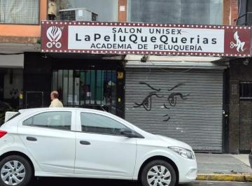 Local comercial , Quilmes · Quilmes Centro Hermoso Local a 50 m de La Peatonal Rivadavia.