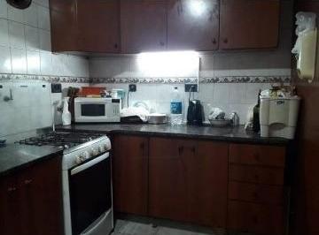 Casa · 140m² · 5 Ambientes · 1 Cochera · Casa en Venta - 2 Dorm. 1 Baño - 140 m² - La Plata