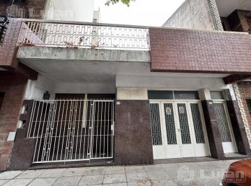 Casa · 191m² · 4 Ambientes · 1 Cochera · Venta Mataderos Casa Multi Familiar