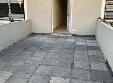 Casa · 96m² · 3 Ambientes · 1 Cochera · Casa en Carapachay