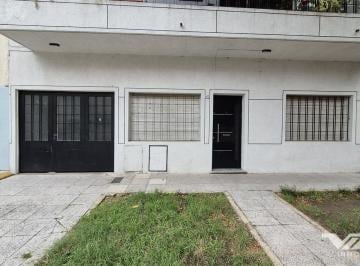 PH · 94m² · 3 Ambientes · PH 3 Amb. en Venta Pb C/garage, Patio y Fondo Parquizado - Villa Martelli