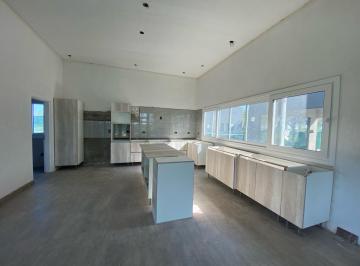 Casa · 149m² · 6 Ambientes · 2 Cocheras · Venta | Permuta - Casa de 3 Dorm. - Haras de Funes. Apto Crédito.