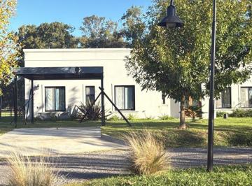 Casa · 217m² · 4 Ambientes · 3 Cocheras · Casa en Venta en El Campo - Cardales