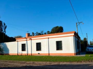 Quinta vacacional · 200m² · 5 Ambientes · 2 Cocheras · Casa Quinta en Venta - 3 Dorm. 3 Baño 2 Cocheras - 11500 m² - Miramar