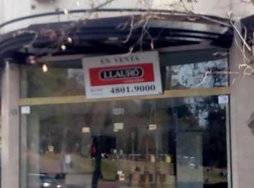 Local comercial · 160m² · Av Juramento Esquina 11 de Septiembre - Local Unico en Esquina - Alquiler o Venta