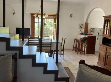 Imagen1 · Chalet en Barrio Los Pinares con 3 Habitaciones Mas Escritorio, Parque y Garage U$s 160.000 Apto Cré