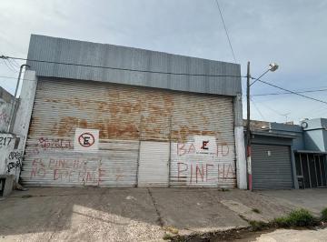 Bodega-Galpón · 300m² · Galpón en Alquiler Calle 80 y 122
