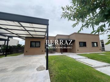 Casa · 160m² · 4 Ambientes · 2 Cocheras · Casa Venta 3 Dorm. Haras Santa Maria Lote de 639 m² Escobar