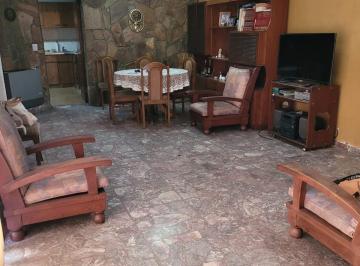 Casa de 5 ambientes, Rosario · Venta Casa Interna Crespo Al 900