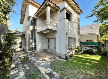 Casa · 338m² · 5 Ambientes · 1 Cochera · Venta Casa de 5 Ambientes a Reciclar en Padua