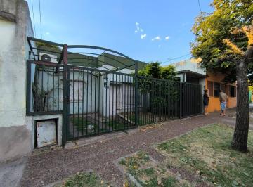 Casa · 150m² · 4 Ambientes · 1 Cochera · Casa en Venta - Venta Casa - Casa