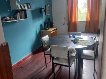 Departamento · 53m² · 4 Ambientes · Departamento en Venta en Las Flores 1