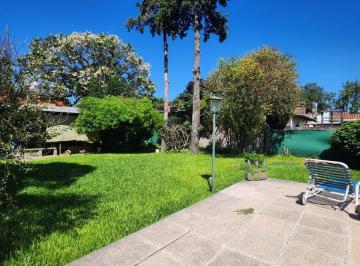 Casa · 99m² · 5 Ambientes · 1 Cochera · Casa en Alquiler