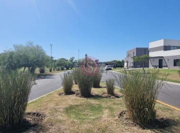 Terreno · 600m² · Lote en Venta en Barrio Santa Elena, Pilar del Este, Pilar