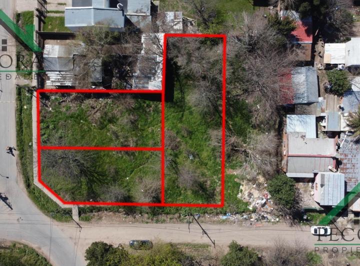 Terreno · 1083m²