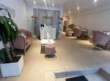 Local comercial · 70m² · 2 Ambientes · Excelente Local Comercial de 70 m². Barracas