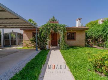 Casa · 156m² · 4 Ambientes · 2 Cocheras · Casa con Pileta en Venta - Barrio San Jose