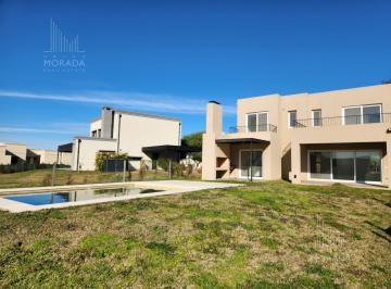 Casa · 160m² · 5 Ambientes · 2 Cocheras · Venta o Alquiler Casa Pilar